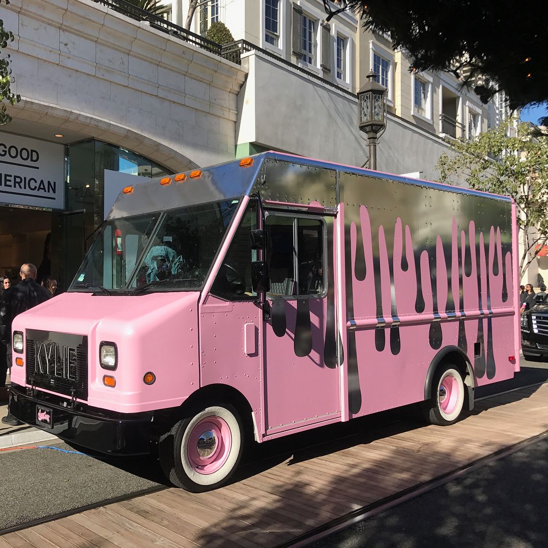 How Food Truck Marketing Elevates the Kardashian’s Brands