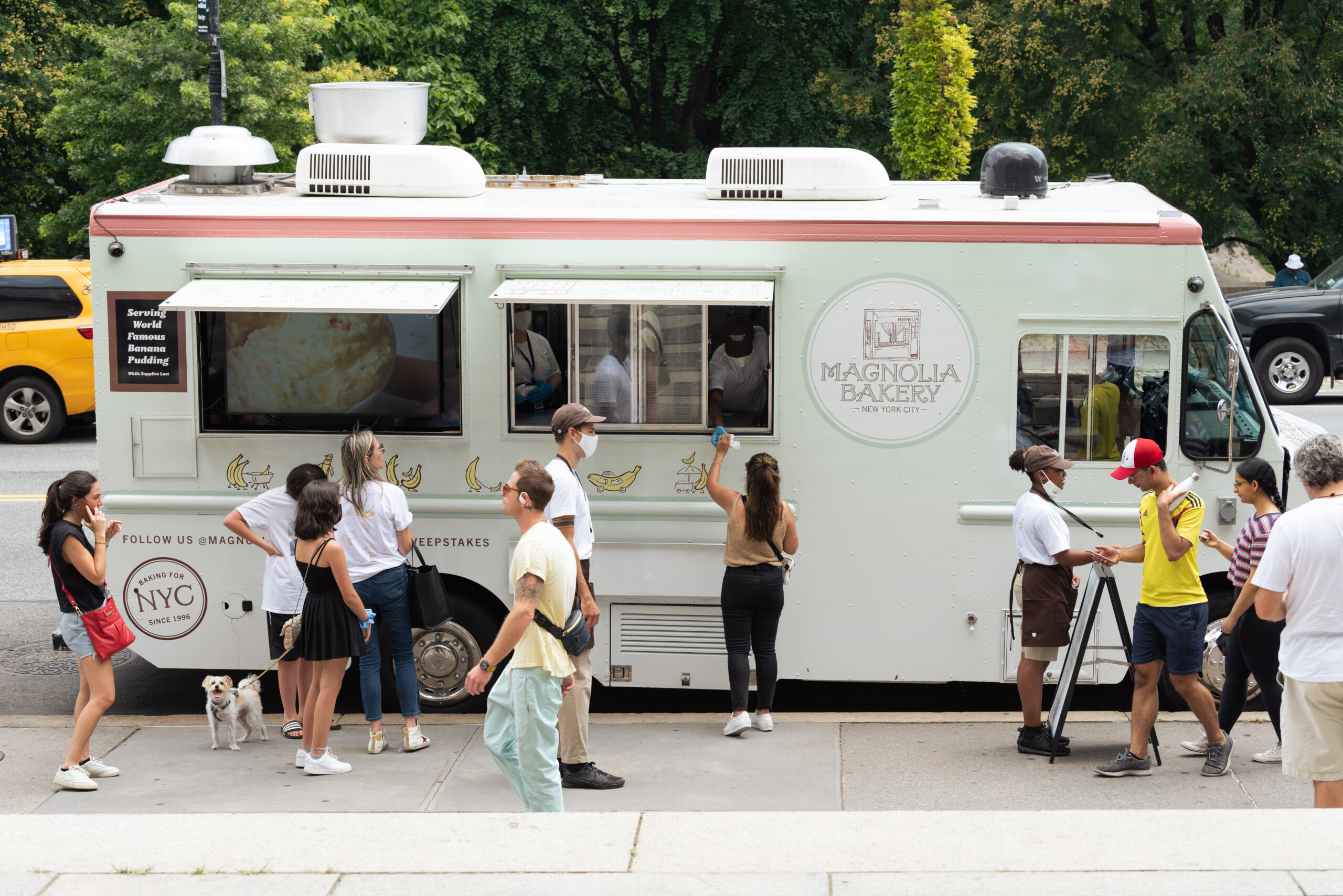 Magnolia Bakery's Banana Pudding Food Truck in NYC