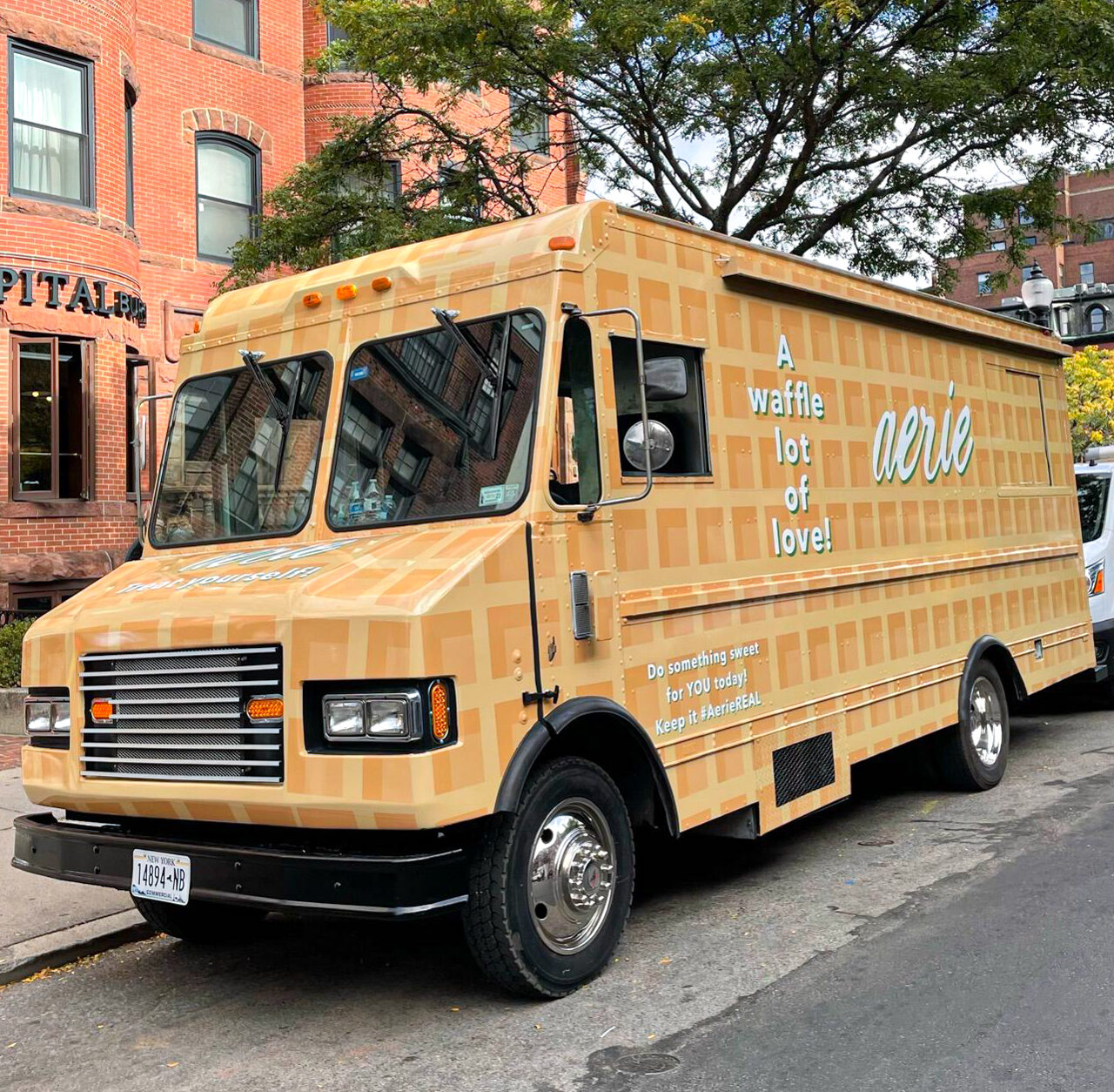 Aerie Waffle Truck On US Mobile Tour
