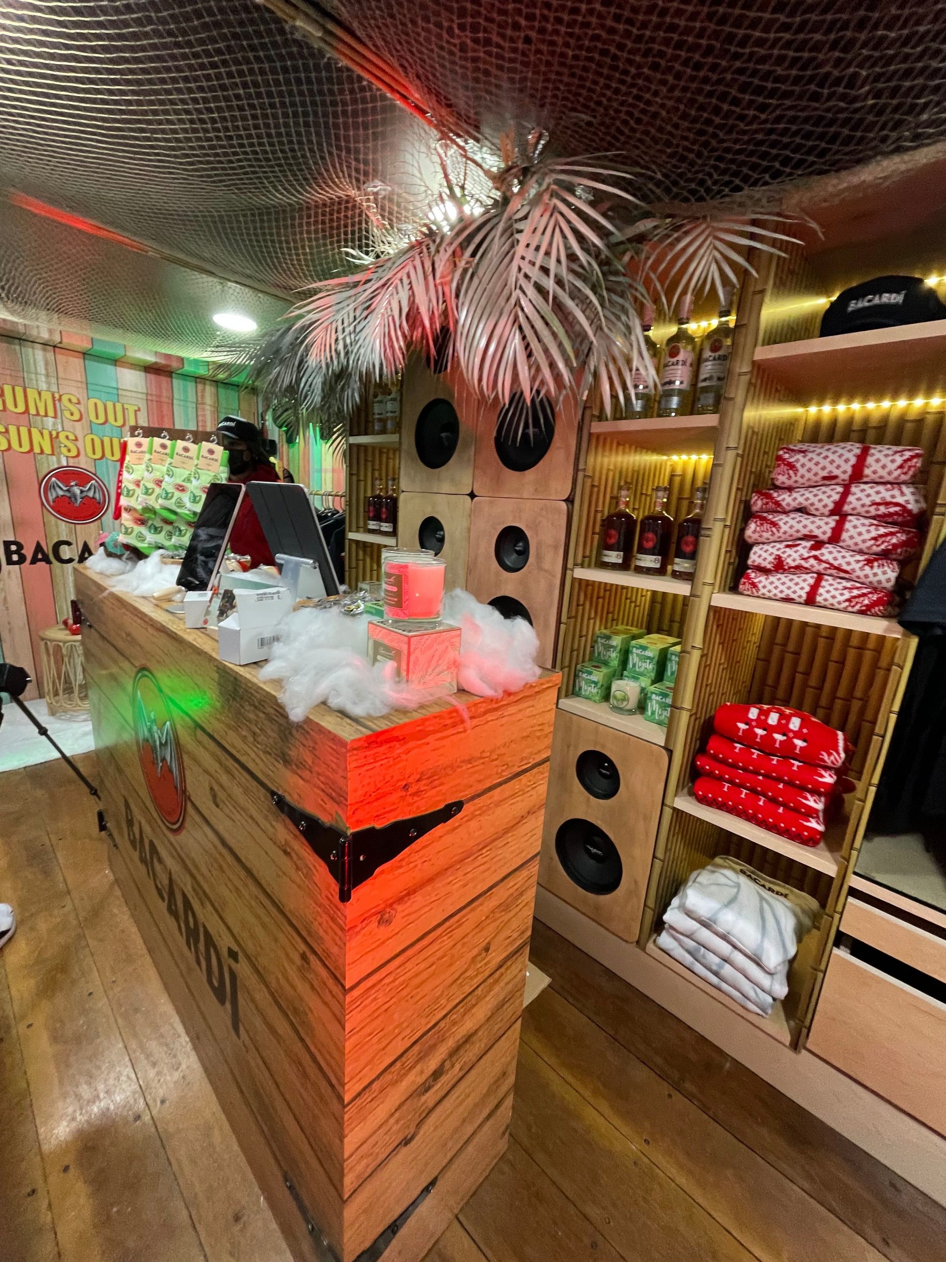Bacardi Holiday-Themed Pop-Up