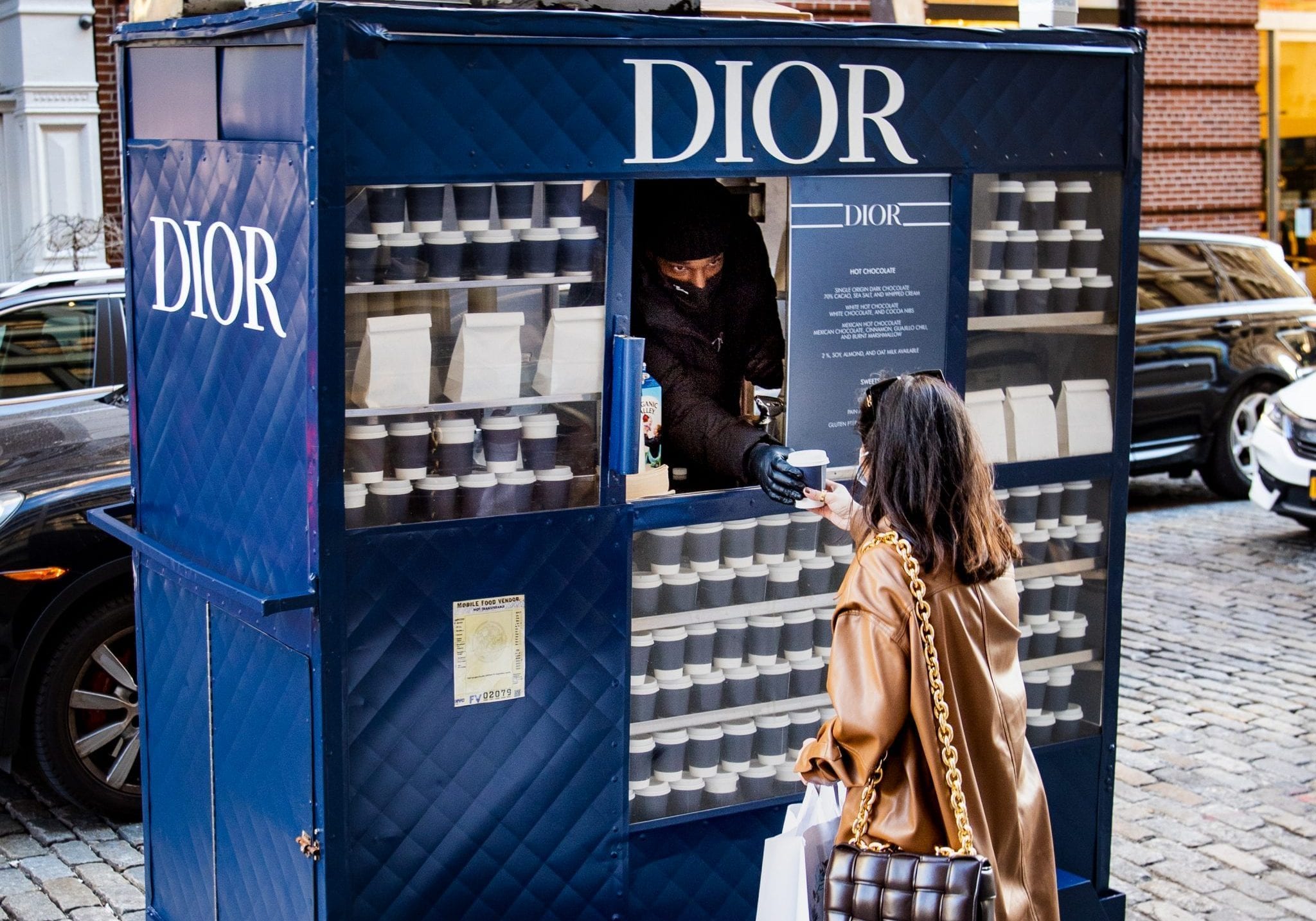 Dior mobile pop-up shop