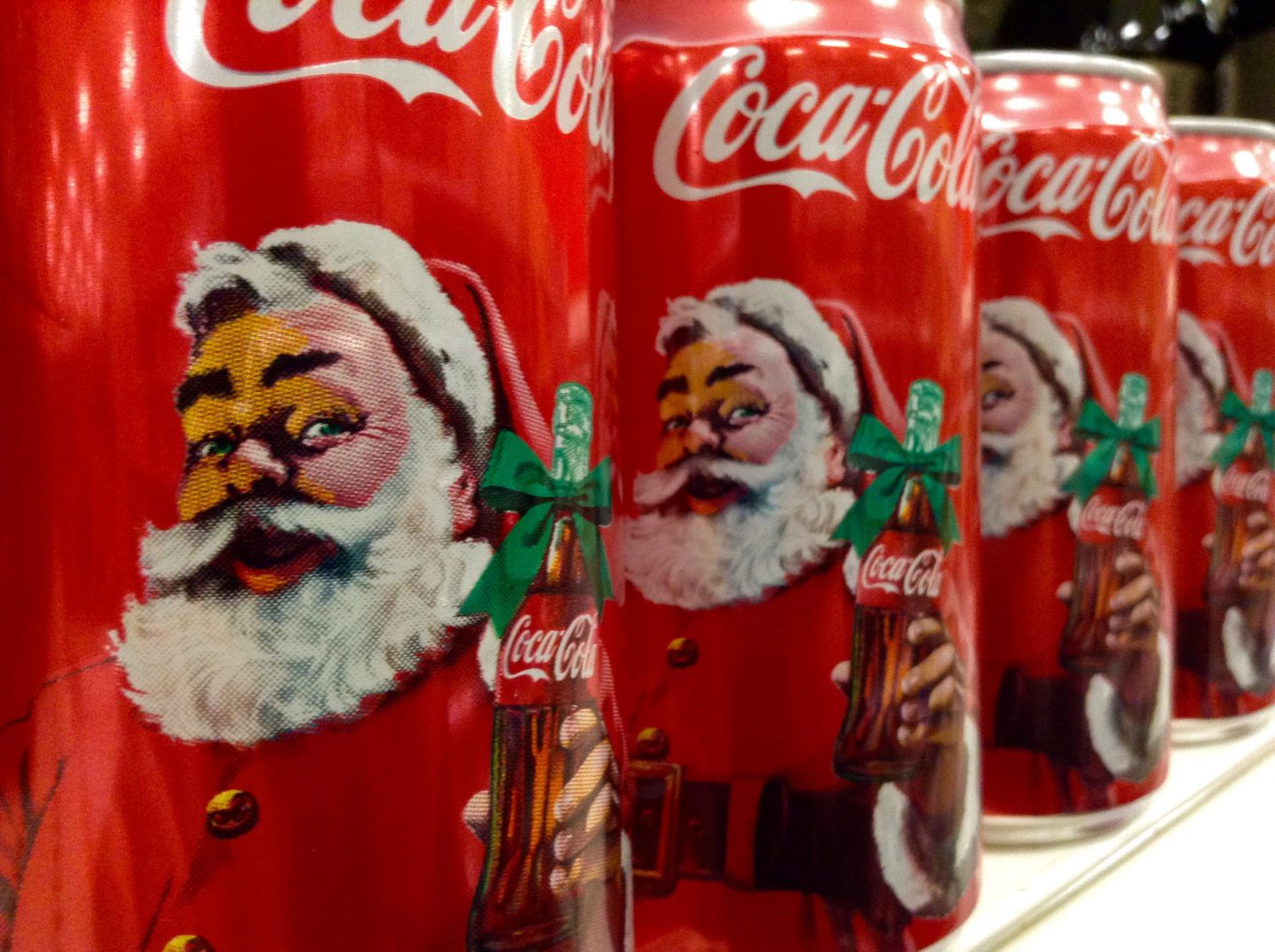 Santa Claus Coca Cola Cans