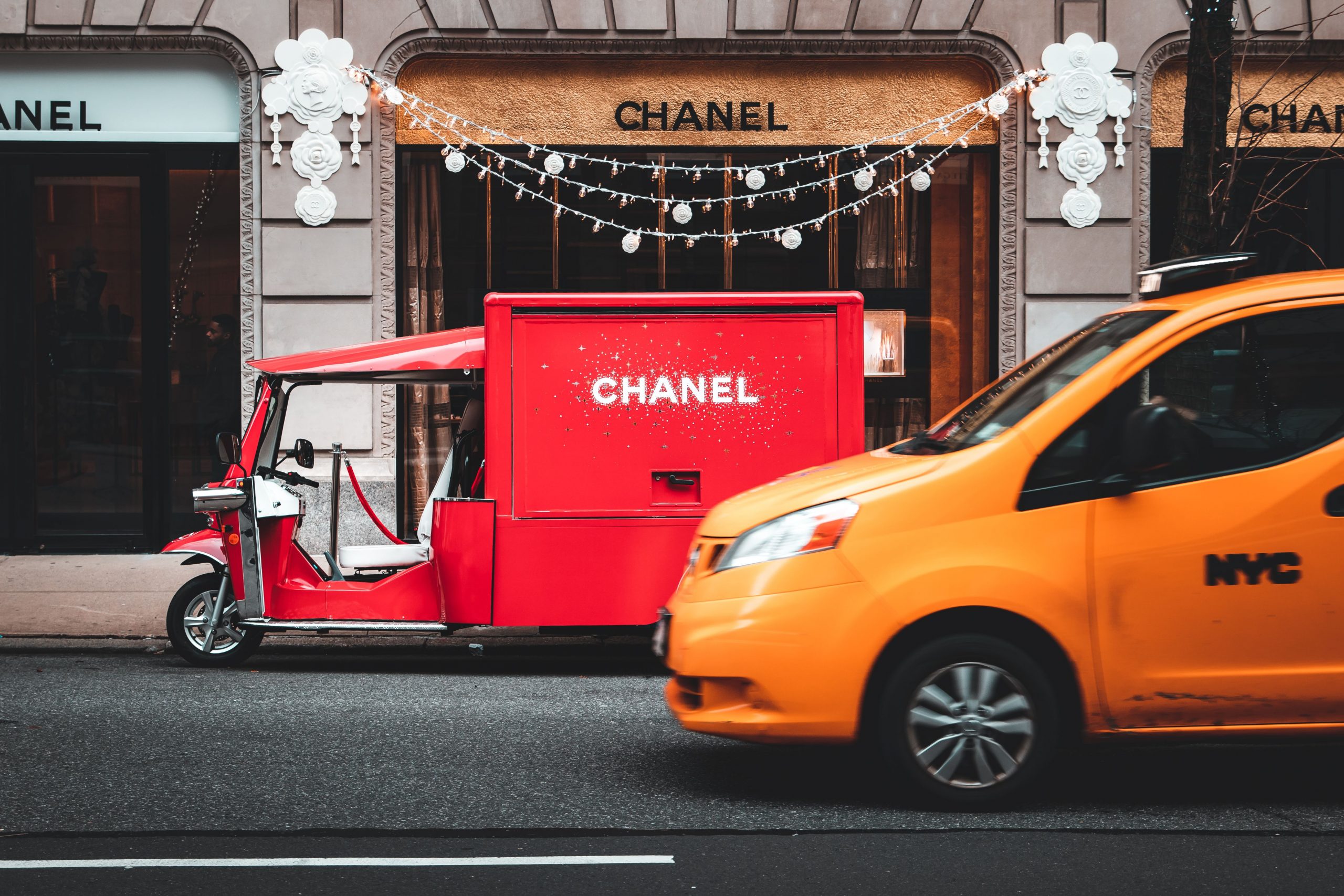 Chanel experiential marketing.