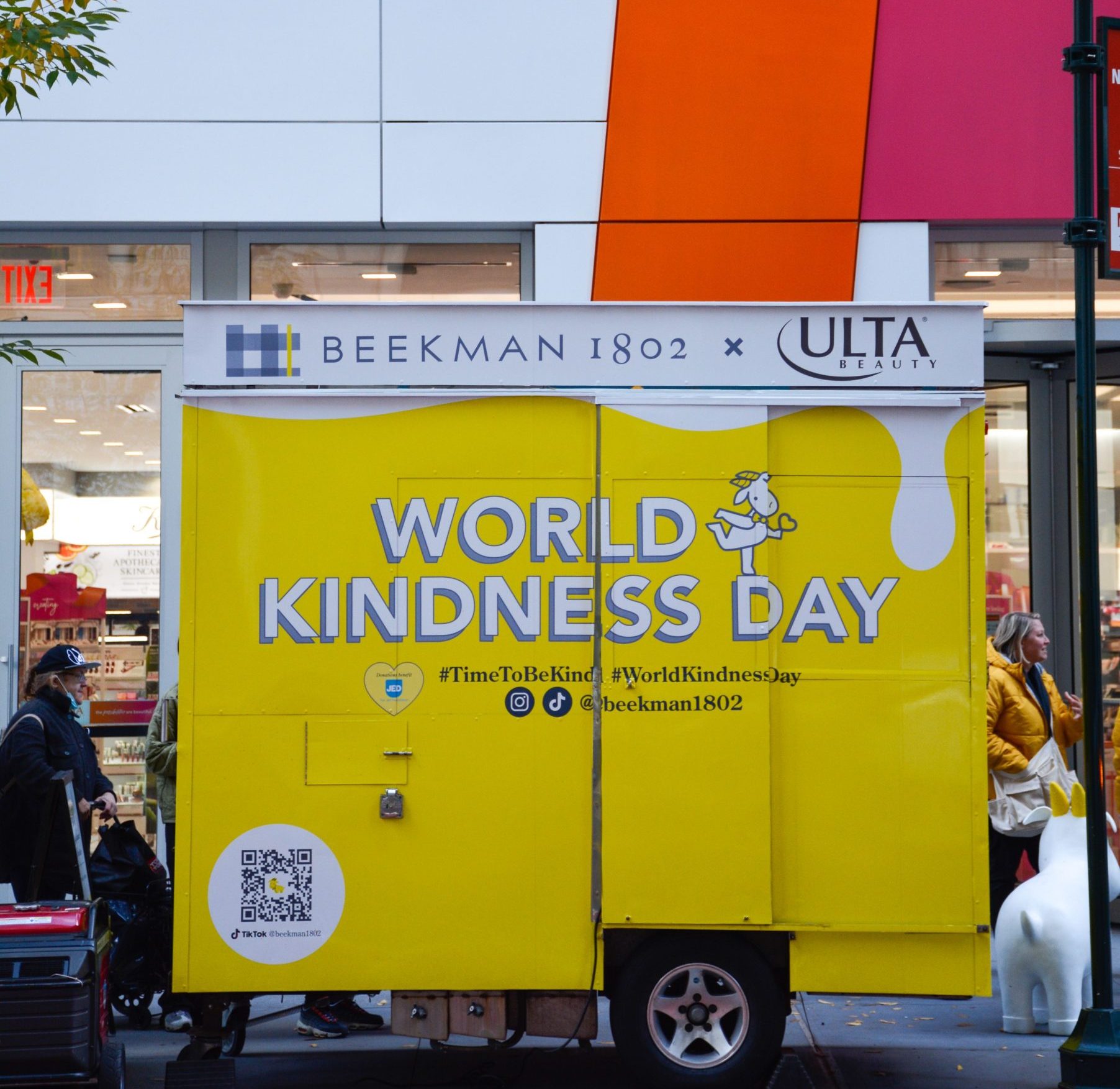 World Kindness Day promotion for Beekman 1802.