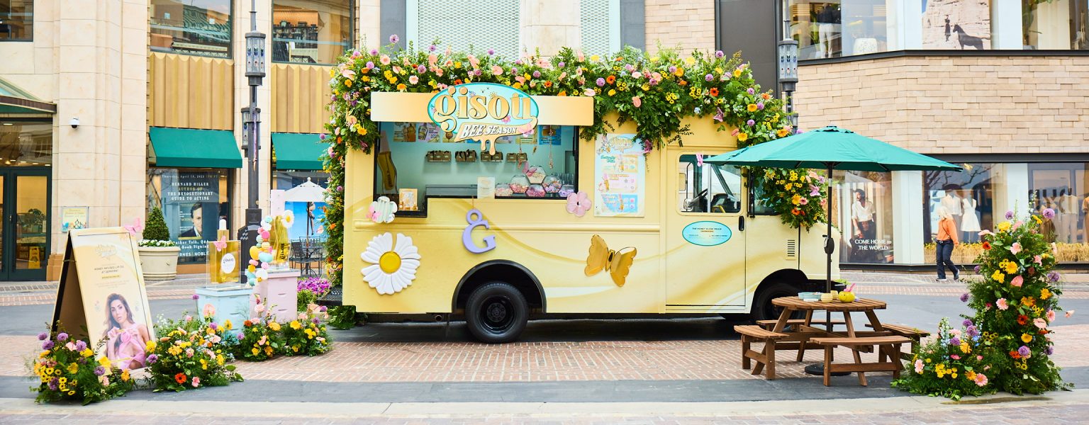 Gisou Gisou Honey Glow Pop-Up truck at the grove
