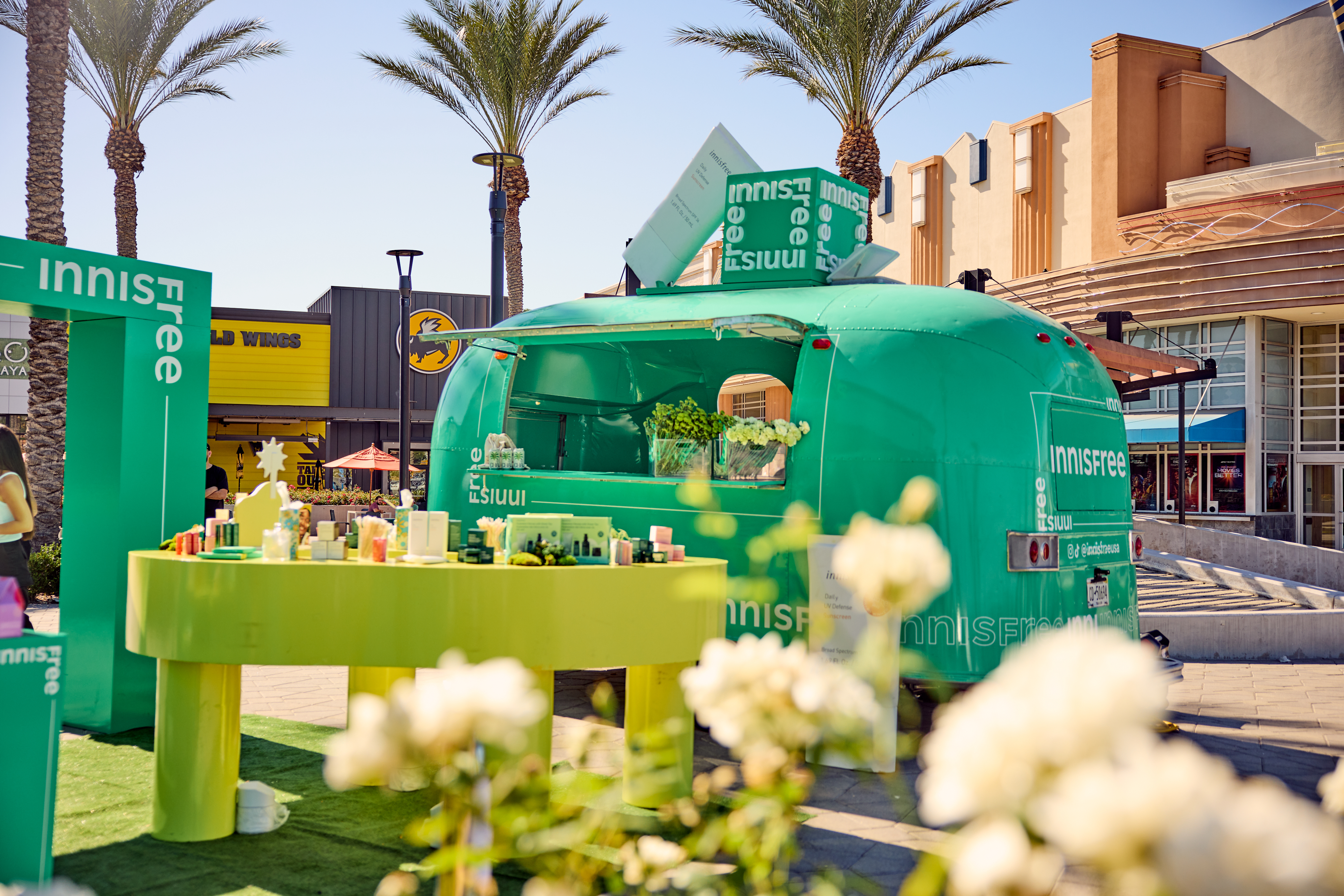 Innisfree Mobile College Tour