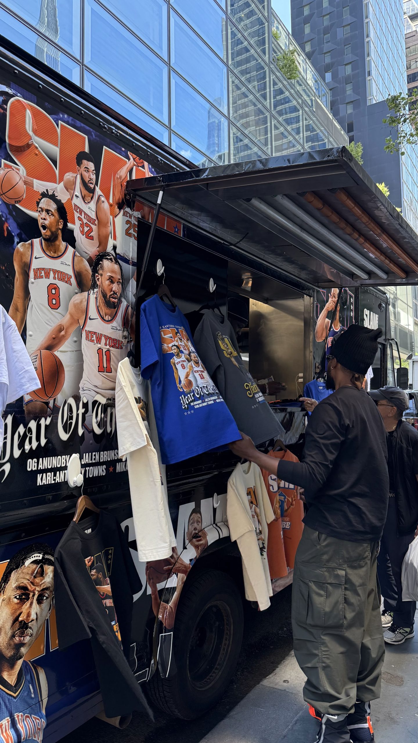 SLAM - BASKETBALL TRUCK - MERCH TRUCK