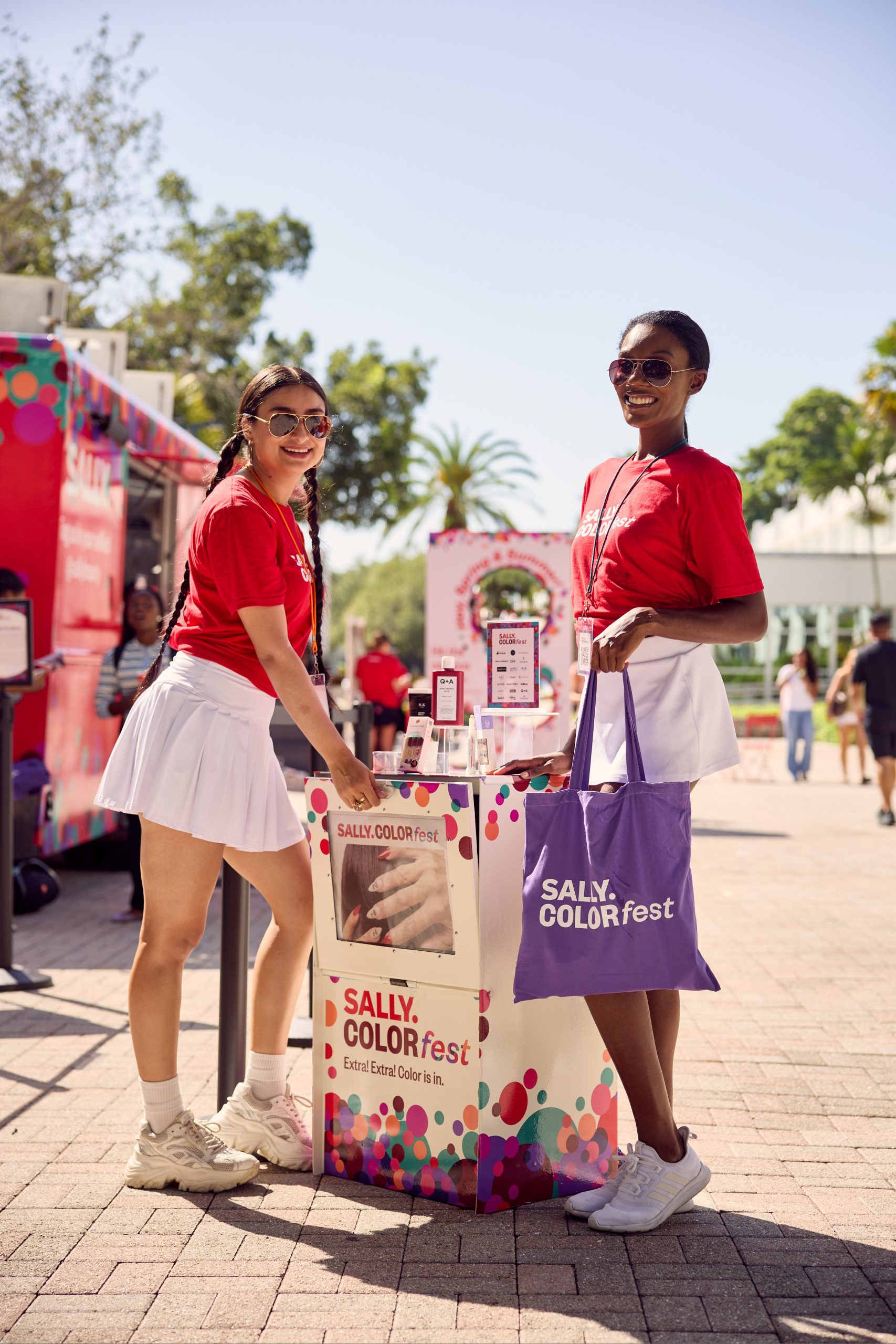 SALLY BEAUTY POP-UP EVENT - SALLY BEAUTY CAMPUS TOUR - BRANDED FOOD TRUCK - BEAUTY POP-UP EVENT