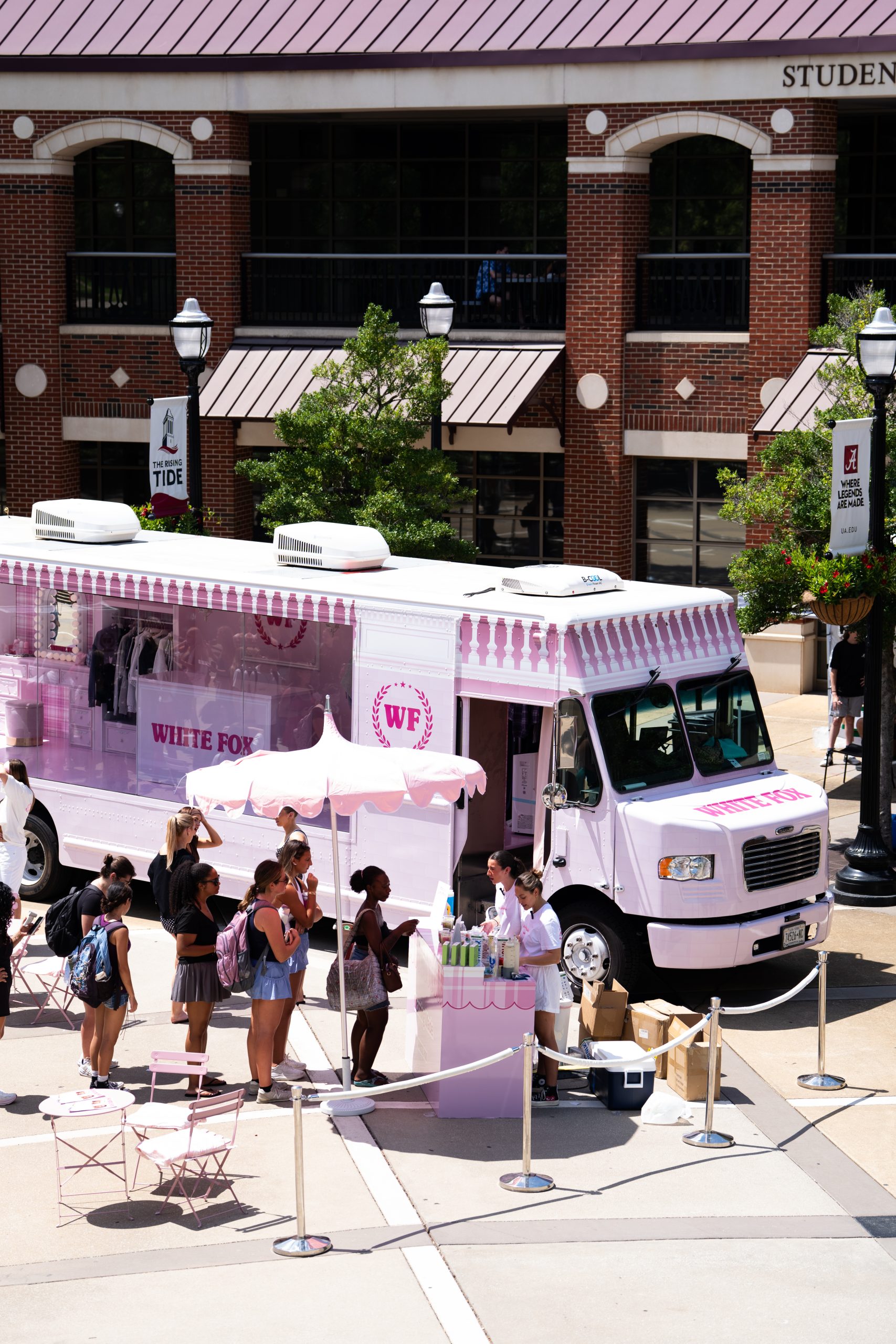 WHITE FOX - COLLEGE CAMPUS BRAND TOUR - WHITE FOX MERCH TRUCK